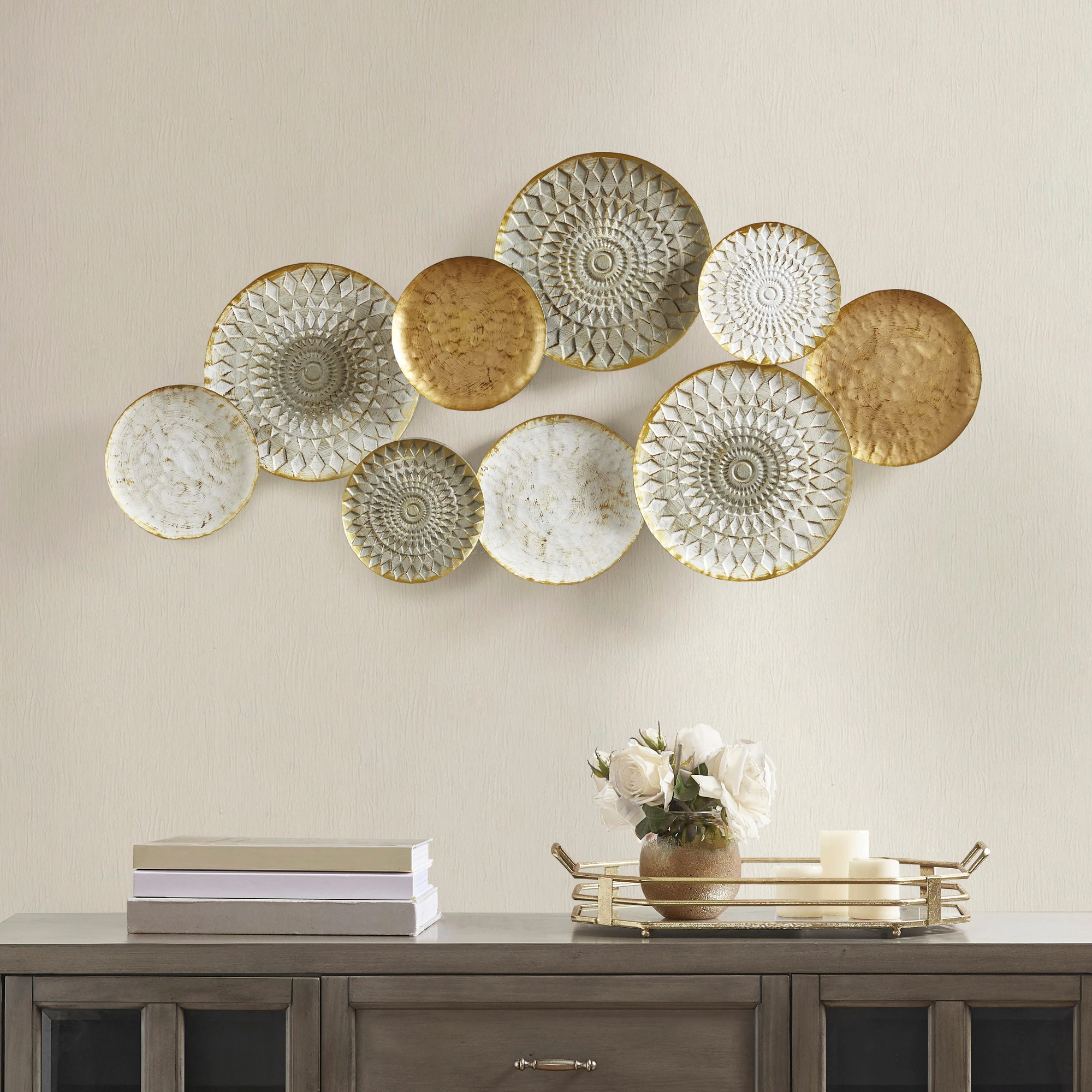 Geometric Metal Wall Decor with Dimensional Disc Design