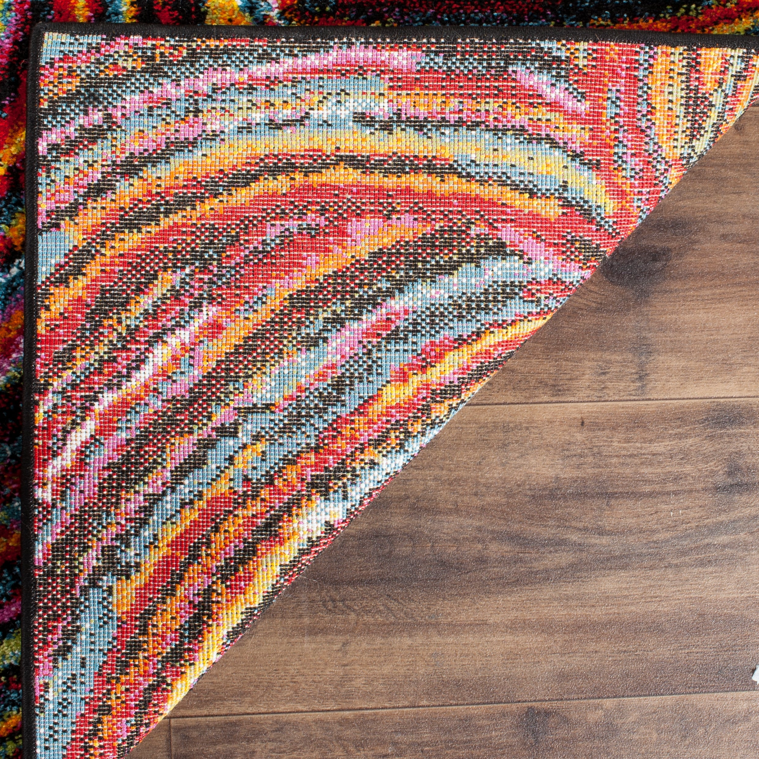 Abstract Polypropylene Area Rug with Machine-Made Construction