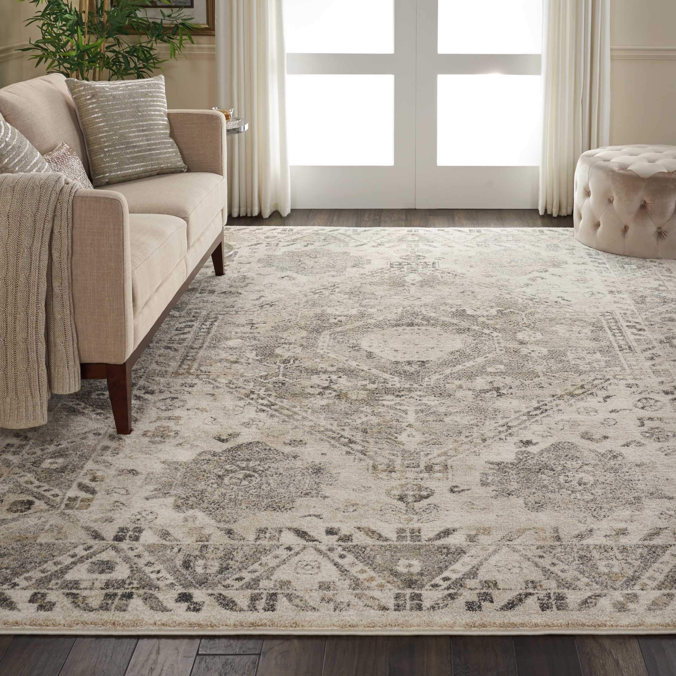 Vintage Distressed Area Rug with Plush Pile